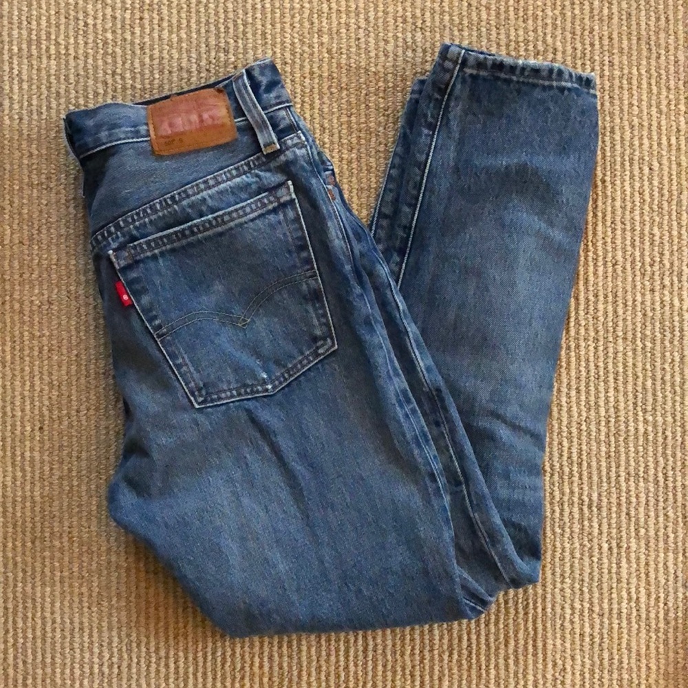 Distressed Levi’s 501 Jeans